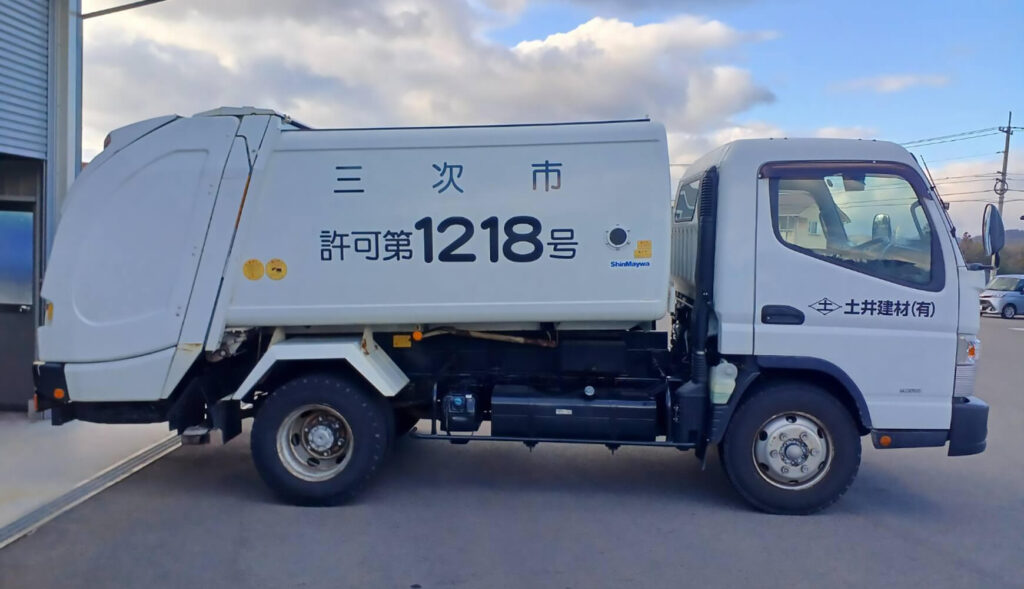 ゴミ収集車